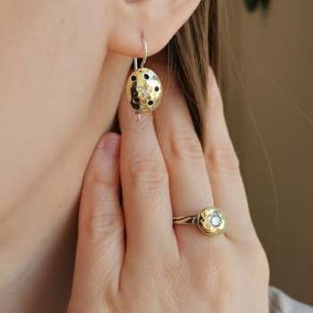 Серебряное кольцо с куб.цирконом и золотом MVR1565GCZ