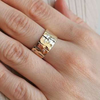 Серебряное кольцо с куб.цирконом и золотом MVR1606GCZ