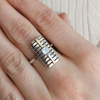 Серебряное кольцо с куб.цирконом и золотом MVR2168GCZ