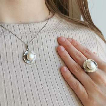 Серебряное кольцо с жемчугом MVR1404PL