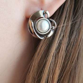 Серебряные серьги с жемчугом и золотом MVE345GPL