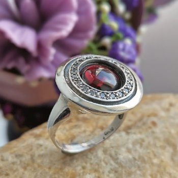 Серебряное кольцо с гранатом и куб.цирконом MVR1065GR