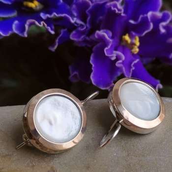 Серебряные серьги с перламутром и золотом MVE1375GPL