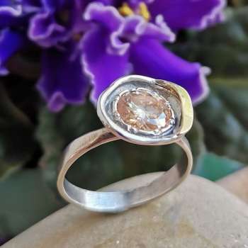 Серебряное кольцо с куб.цирконом и золотом MVR1608GCZ