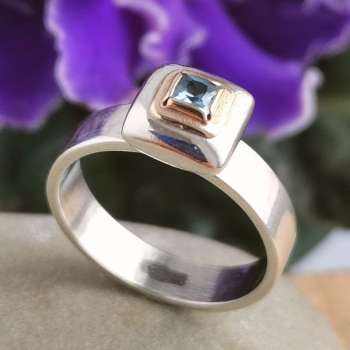 Серебряное кольцо с куб.цирконом и золотом MVR2045GCZ