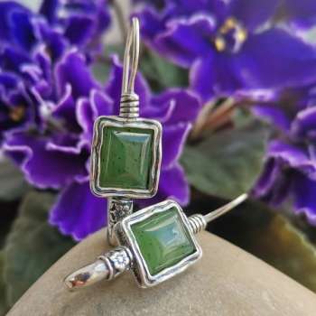 Серебряные серьги с нефритом 01E596NF