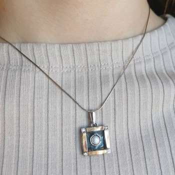 Серебряный кулон с жемчугом, куб.цирконом и золотом MVP2158GPL