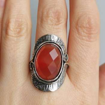 Серебряное кольцо с сердоликом 01R1907SR