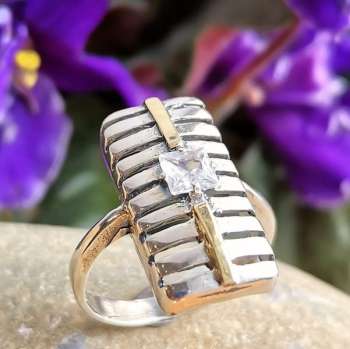 Серебряное кольцо с куб.цирконом и золотом MVR2168GCZ