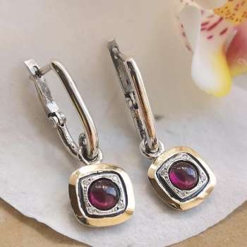 Серебряные серьги с гранатом, куб.цирконом и золотом MVE2149GGR