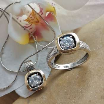 Серебряное кольцо с куб.цирконом и золотом MVR2160GCZ