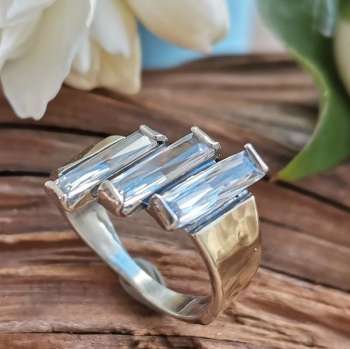 Серебряное кольцо с куб.цирконом и золотом MVR1558GCZ