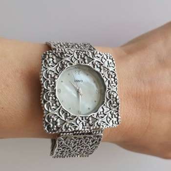 Серебряные часы 01W709