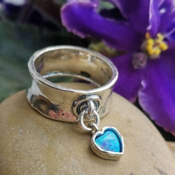Серебряное кольцо с опалом иск. 01R195OP