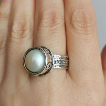 Серебряное кольцо с жемчугом 01R577PL