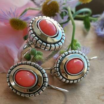 Серебряное кольцо с кораллом и золотом MVR1681GCR