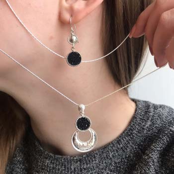 Серебряное колье с сваровски 01N0209SW