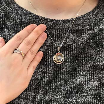 Серебряное колье с куб.цирконом и золотом MVN1178GCZ