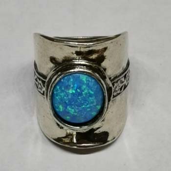Серебряное кольцо с опалом иск. 01R2730OP