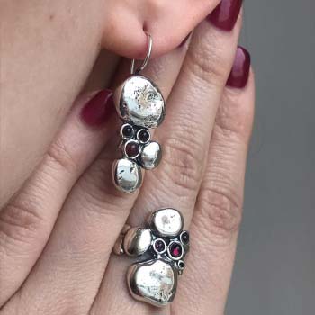 Серебряные серьги с гранатом MVE804GR