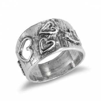 Серебряное кольцо 01R667