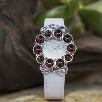 Серебряные часы с гранатом 01W691WGR
