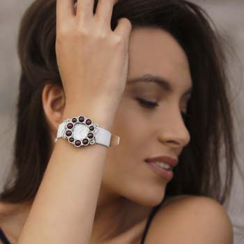 Серебряные часы с гранатом 01W691WGR