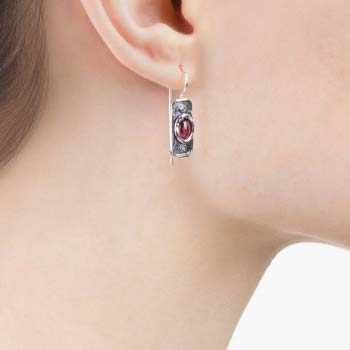 Серебряные серьги с гранатом MVE685GR