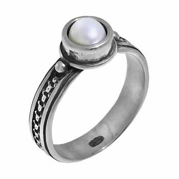 Серебряное кольцо с жемчугом 01R648PL