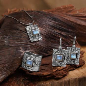 Серебряное колье с лабрадором 01N696LB