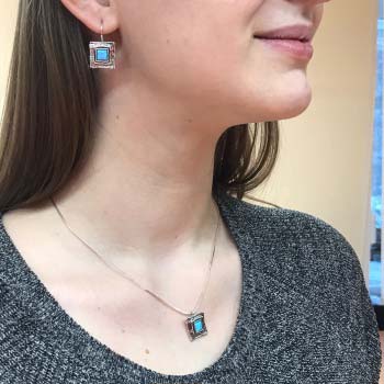 Серебряное колье с опалом иск. 01N4155OP