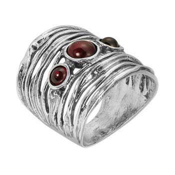 Серебряное кольцо с гранатом 01R1583GR