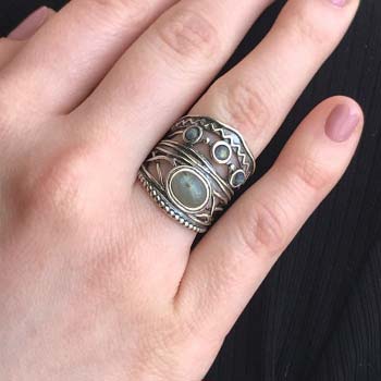 Серебряное кольцо с лабрадором 01R2655LB